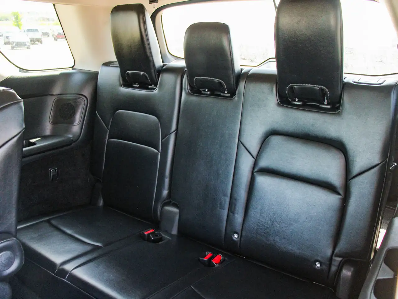 Nissan Pathfinder photo Nissan Pathfinder