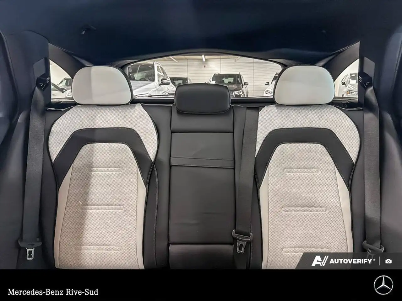 Mercedes-Benz E-Class photo Mercedes-Benz E-Class