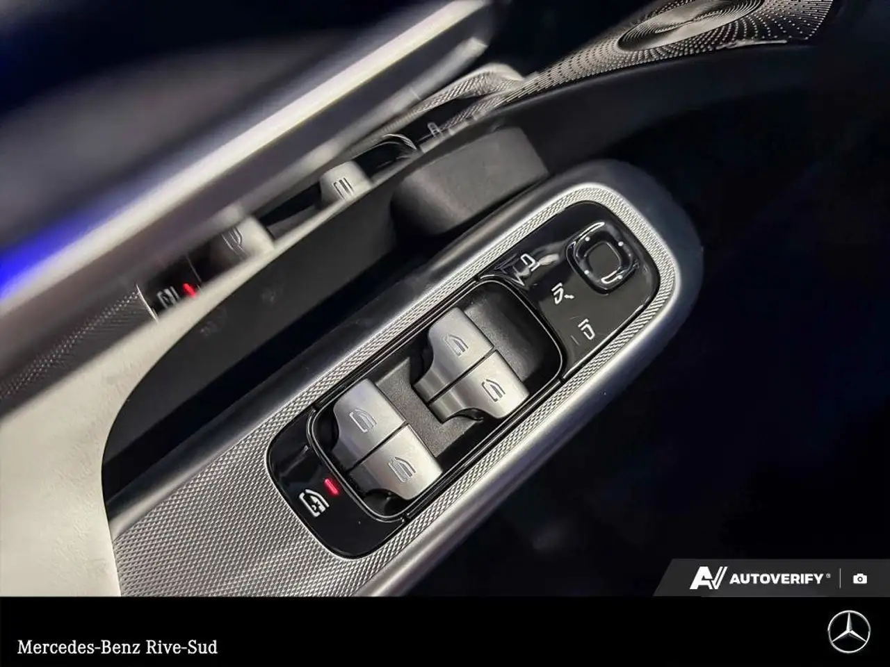 Mercedes-Benz E-Class photo Mercedes-Benz E-Class