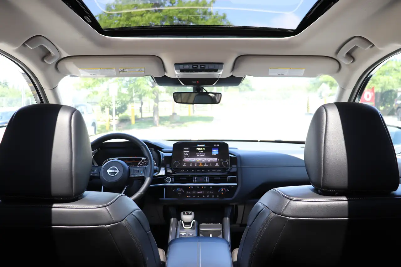 Nissan Pathfinder photo Nissan Pathfinder