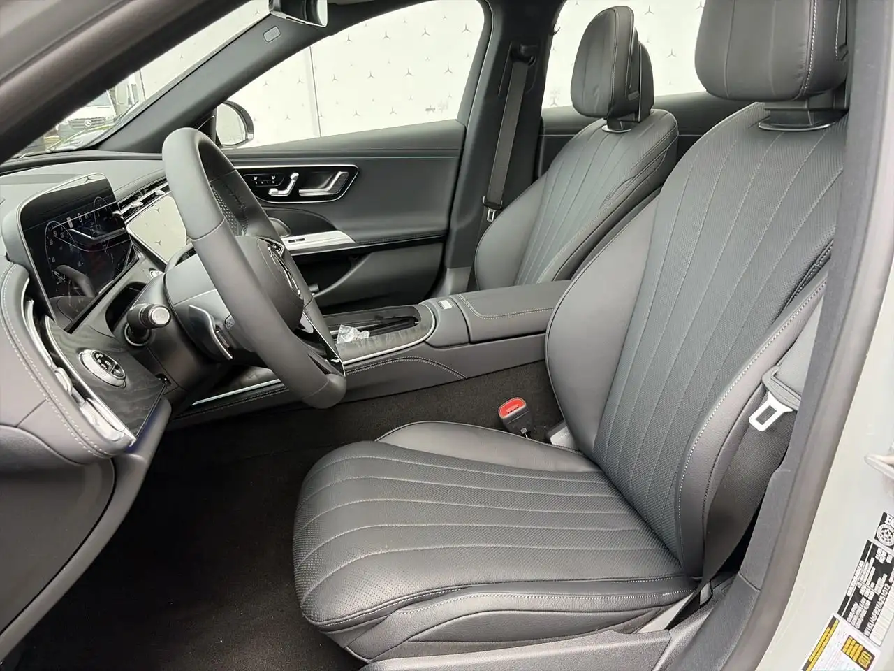 Mercedes-Benz E-Class fotografie Mercedes-Benz E-Class