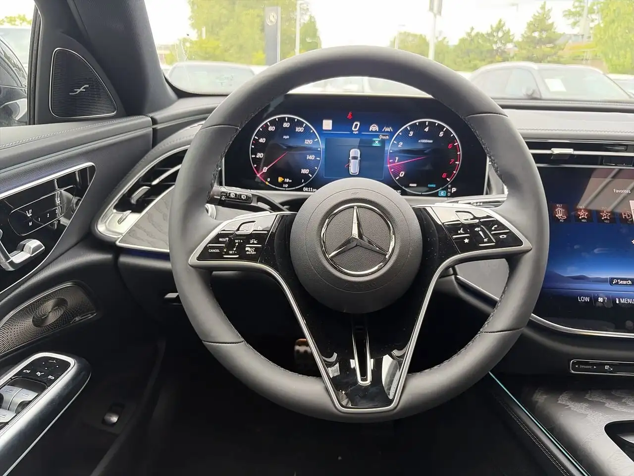 Mercedes-Benz E-Class fotografie Mercedes-Benz E-Class