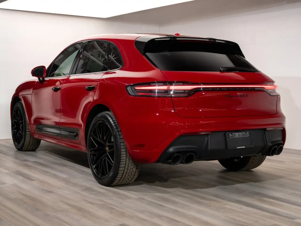 Porsche Macan photo Porsche Macan