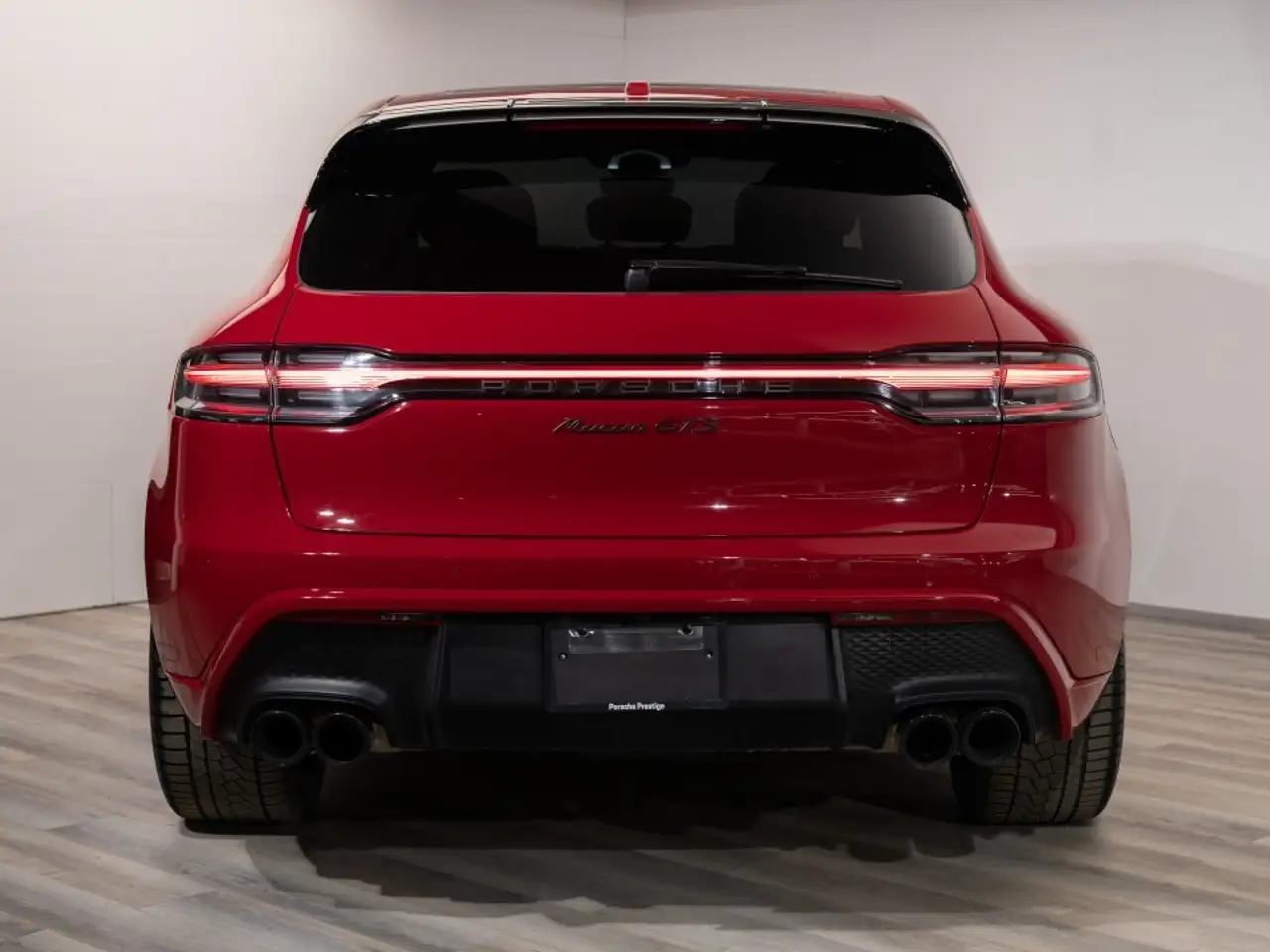 Porsche Macan photo Porsche Macan