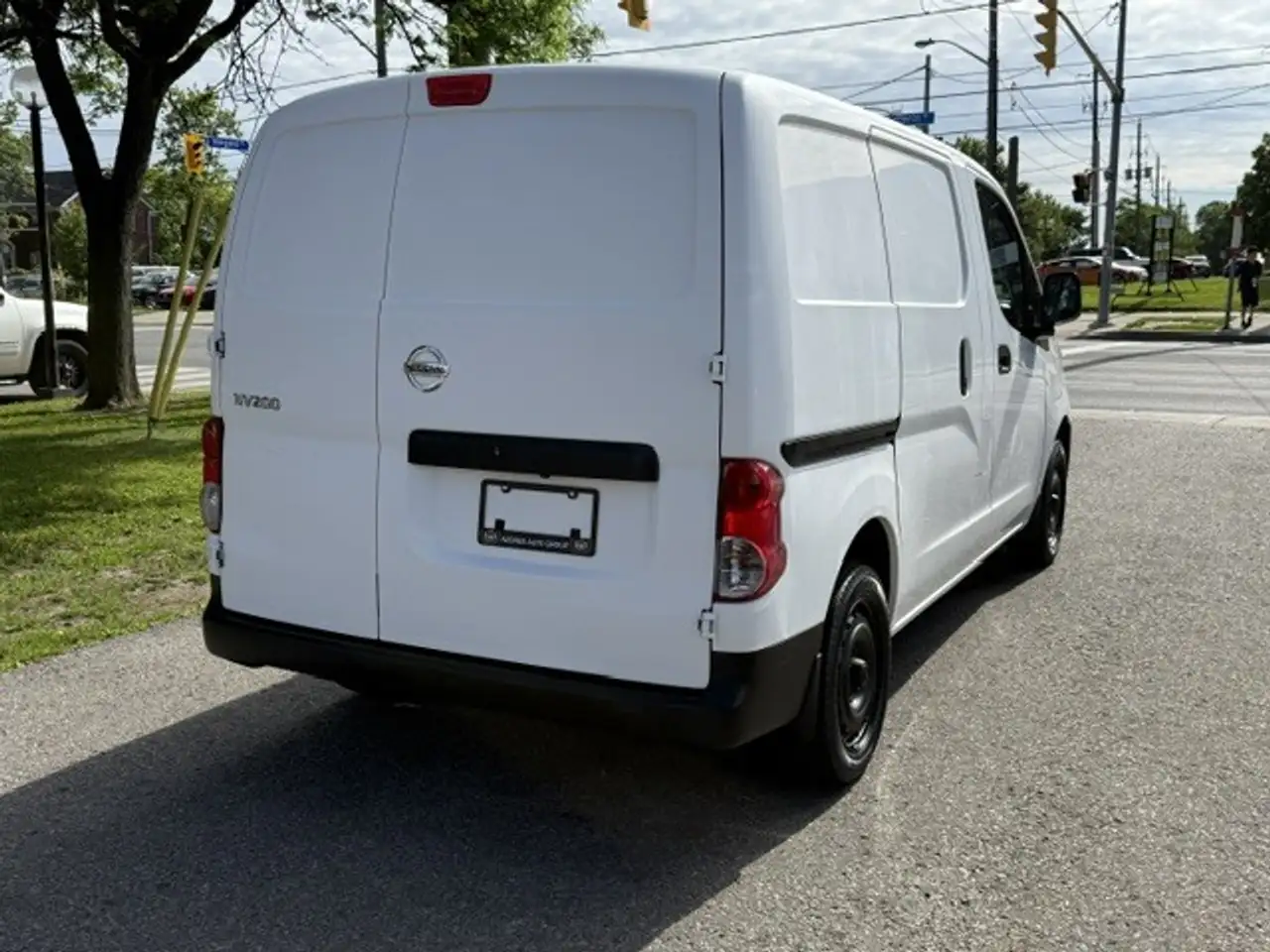 Nissan NV200 photo Nissan NV200