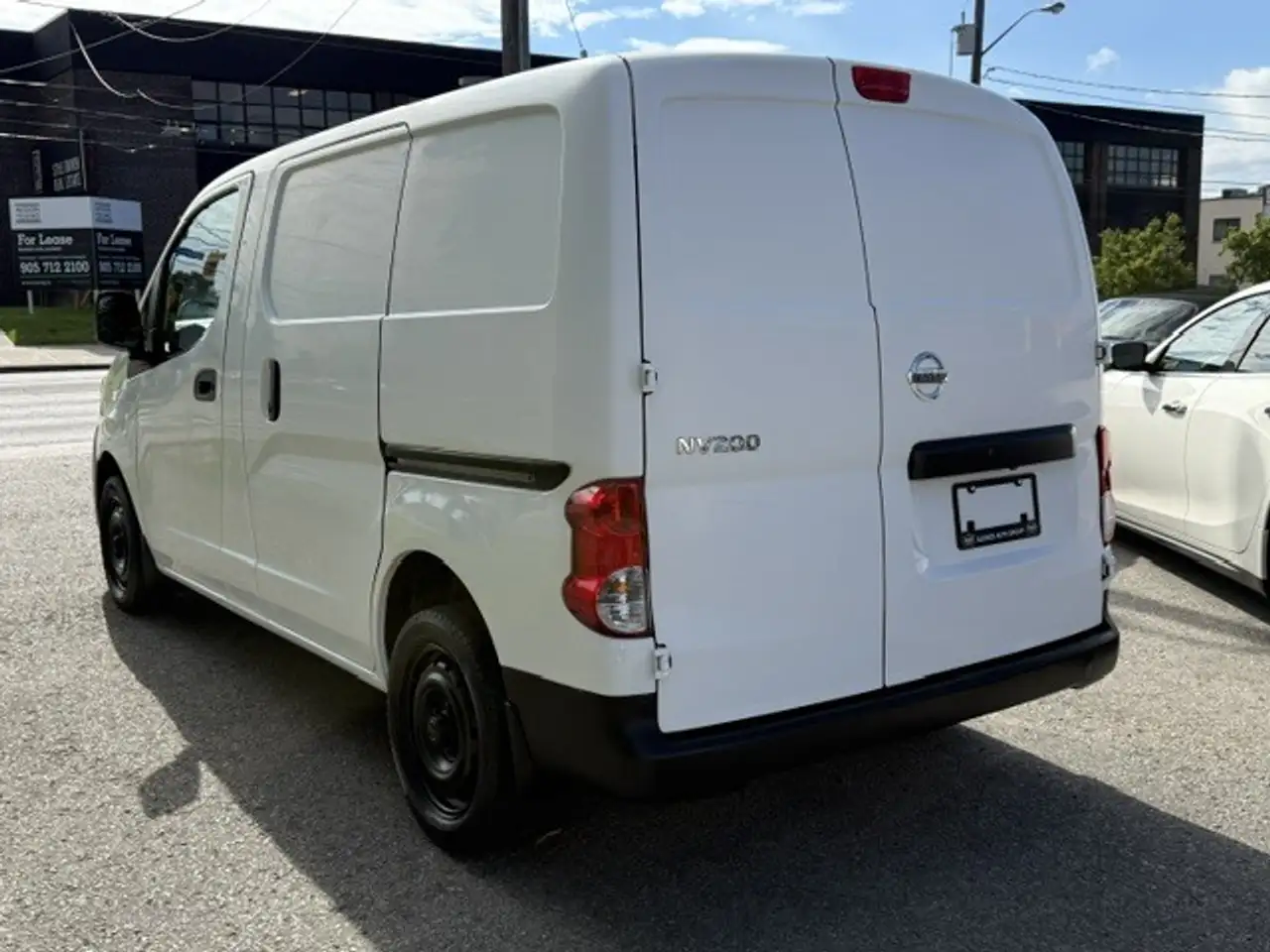 Nissan NV200 photo Nissan NV200