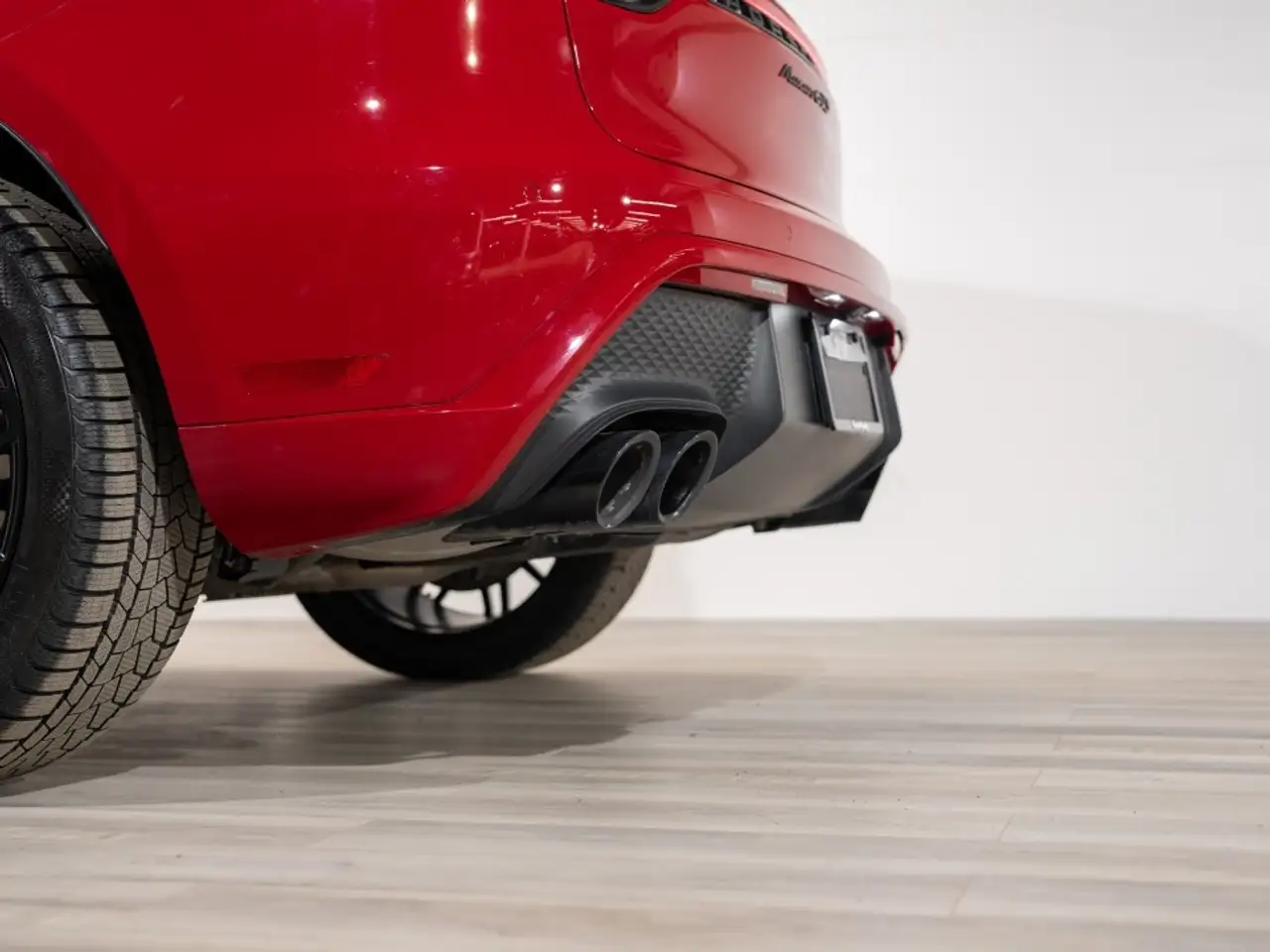 Porsche Macan photo Porsche Macan