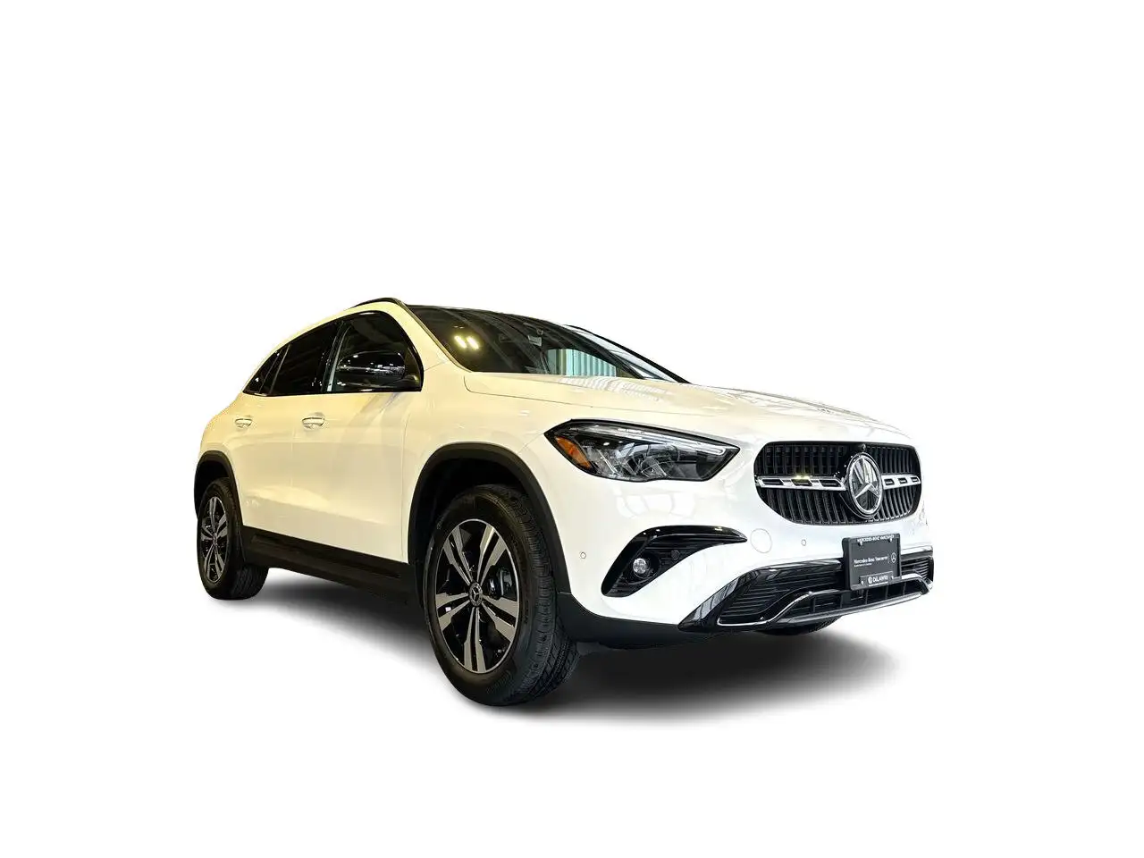 Mercedes-Benz GLA снимка Mercedes-Benz GLA
