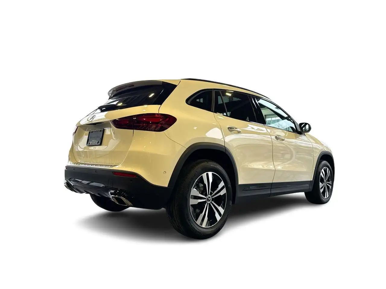 Mercedes-Benz GLA снимка Mercedes-Benz GLA