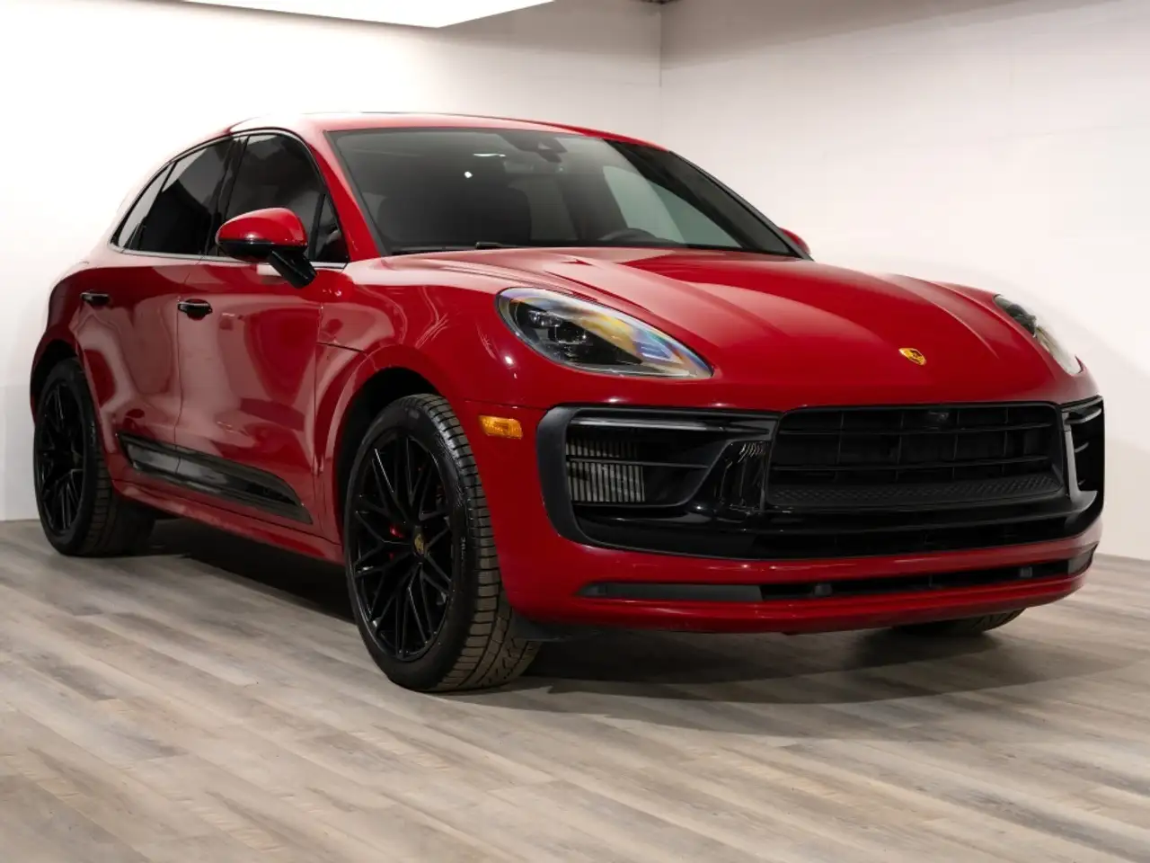 Porsche Macan photo Porsche Macan