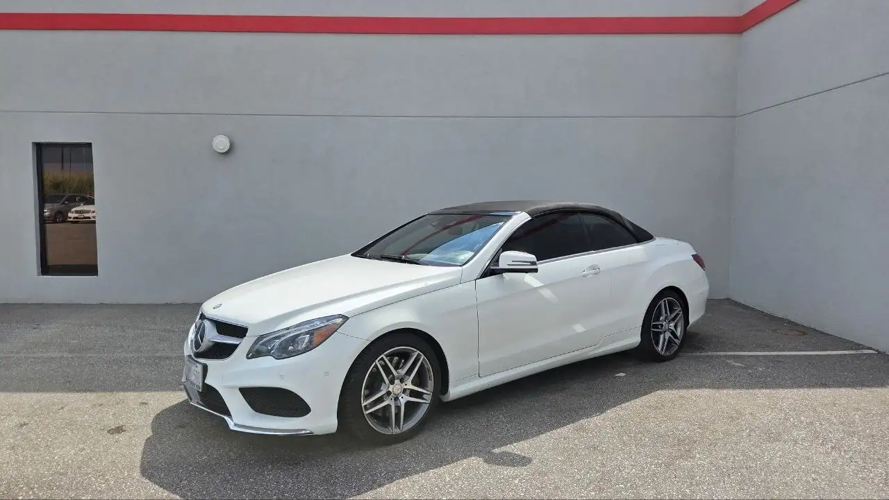 Mercedes-Benz E-Class photo Mercedes-Benz E-Class