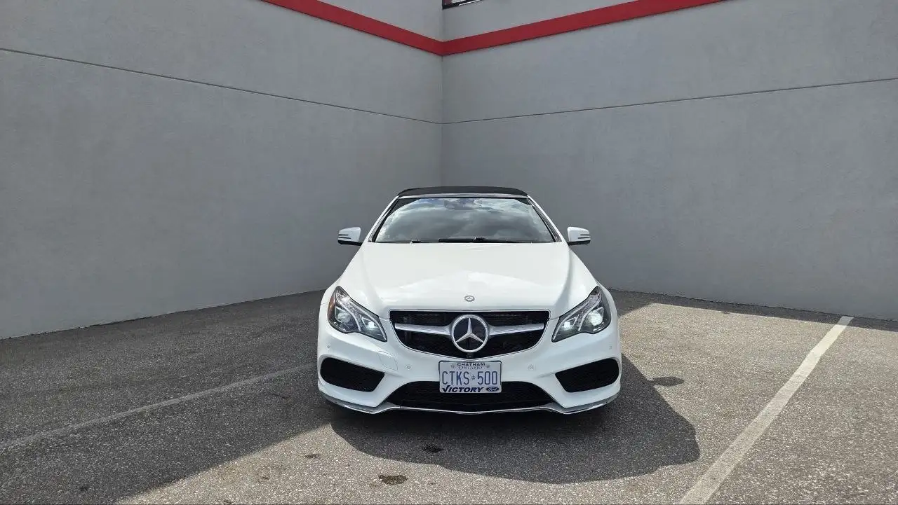 Mercedes-Benz E-Class photo Mercedes-Benz E-Class