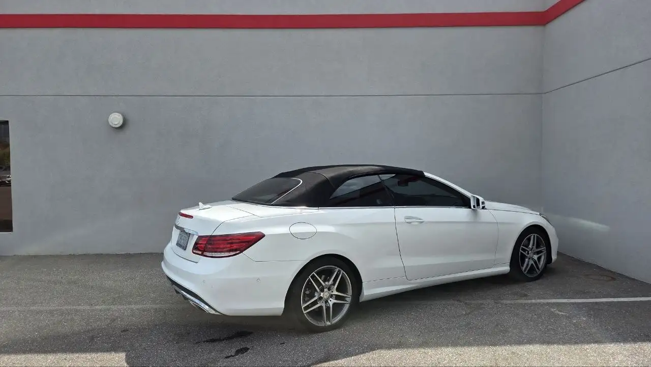 Mercedes-Benz E-Class photo Mercedes-Benz E-Class