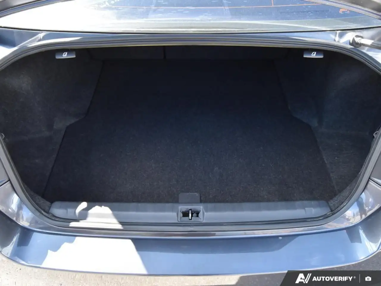 Subaru Legacy photo Subaru Legacy