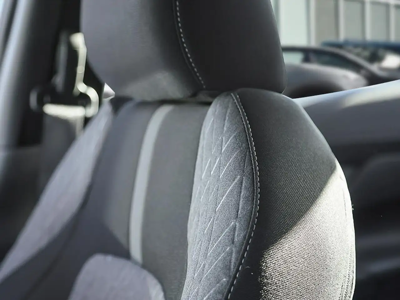 Nissan Sentra fotografie Nissan Sentra