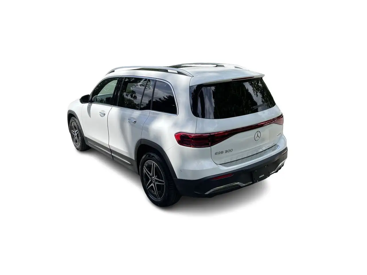 Mercedes-Benz EQB снимка Mercedes-Benz EQB