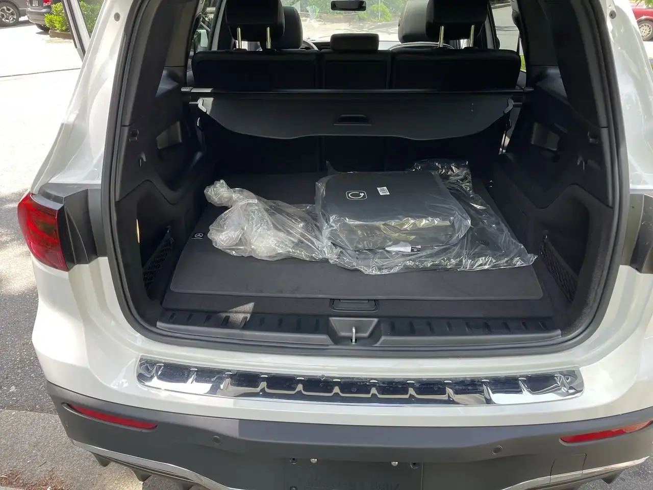 Mercedes-Benz EQB снимка Mercedes-Benz EQB