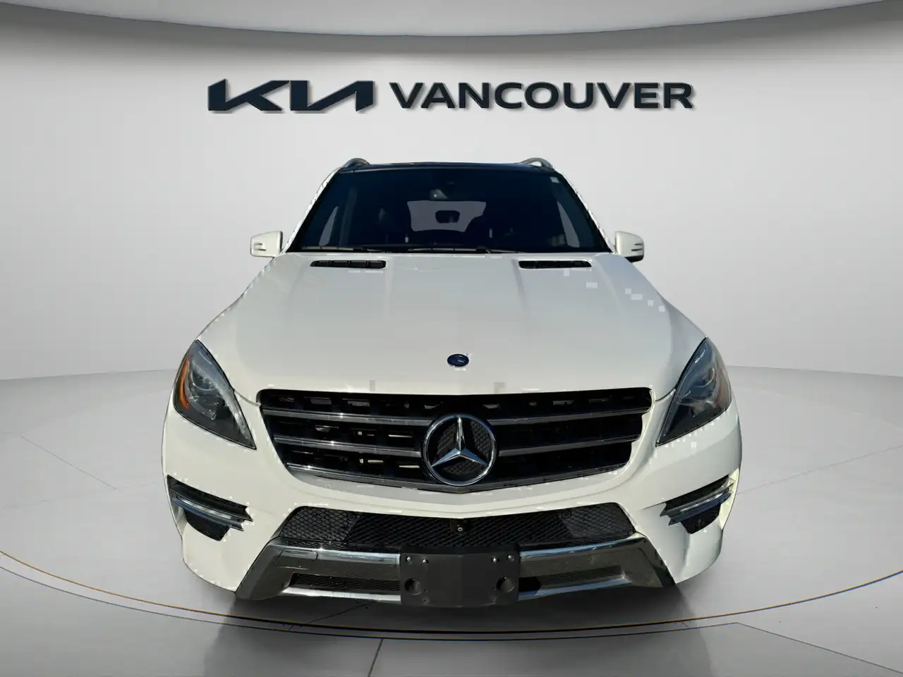Mercedes-Benz M-Class photo Mercedes-Benz M-Class