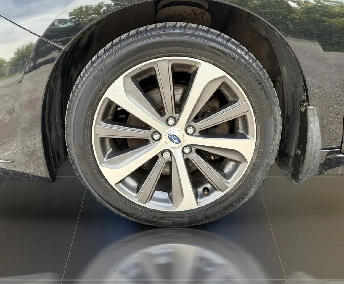 Subaru Legacy снимка Subaru Legacy