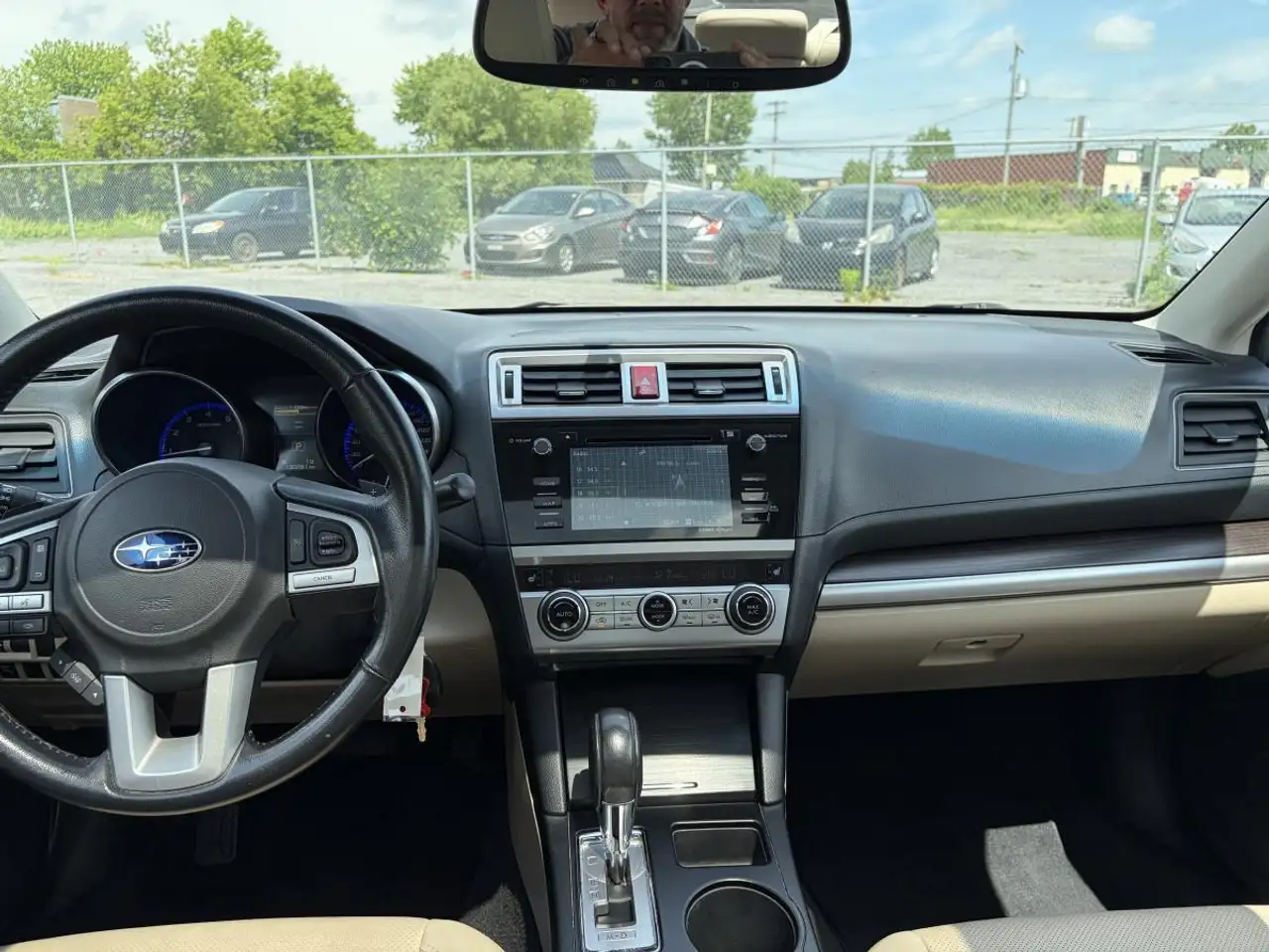 Subaru Legacy снимка Subaru Legacy