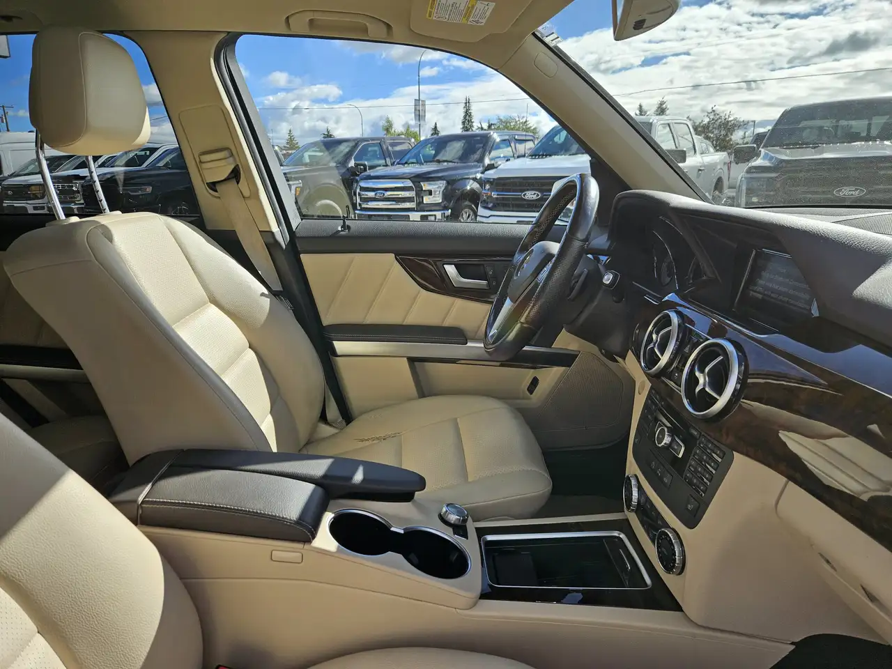 Mercedes-Benz GLK-Class photo Mercedes-Benz GLK-Class