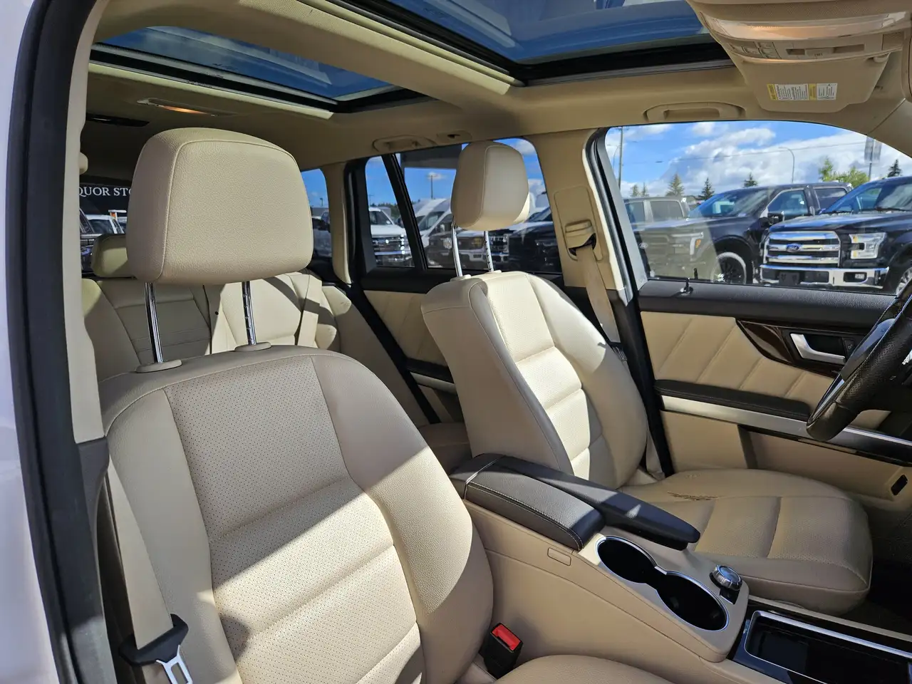 Mercedes-Benz GLK-Class photo Mercedes-Benz GLK-Class