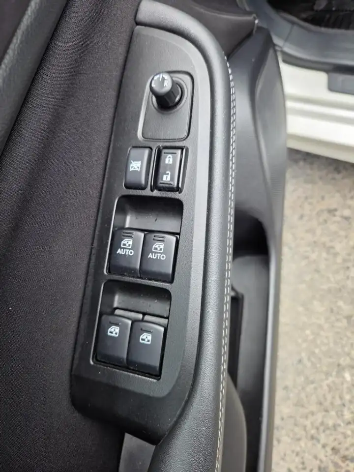 Subaru Legacy photo Subaru Legacy