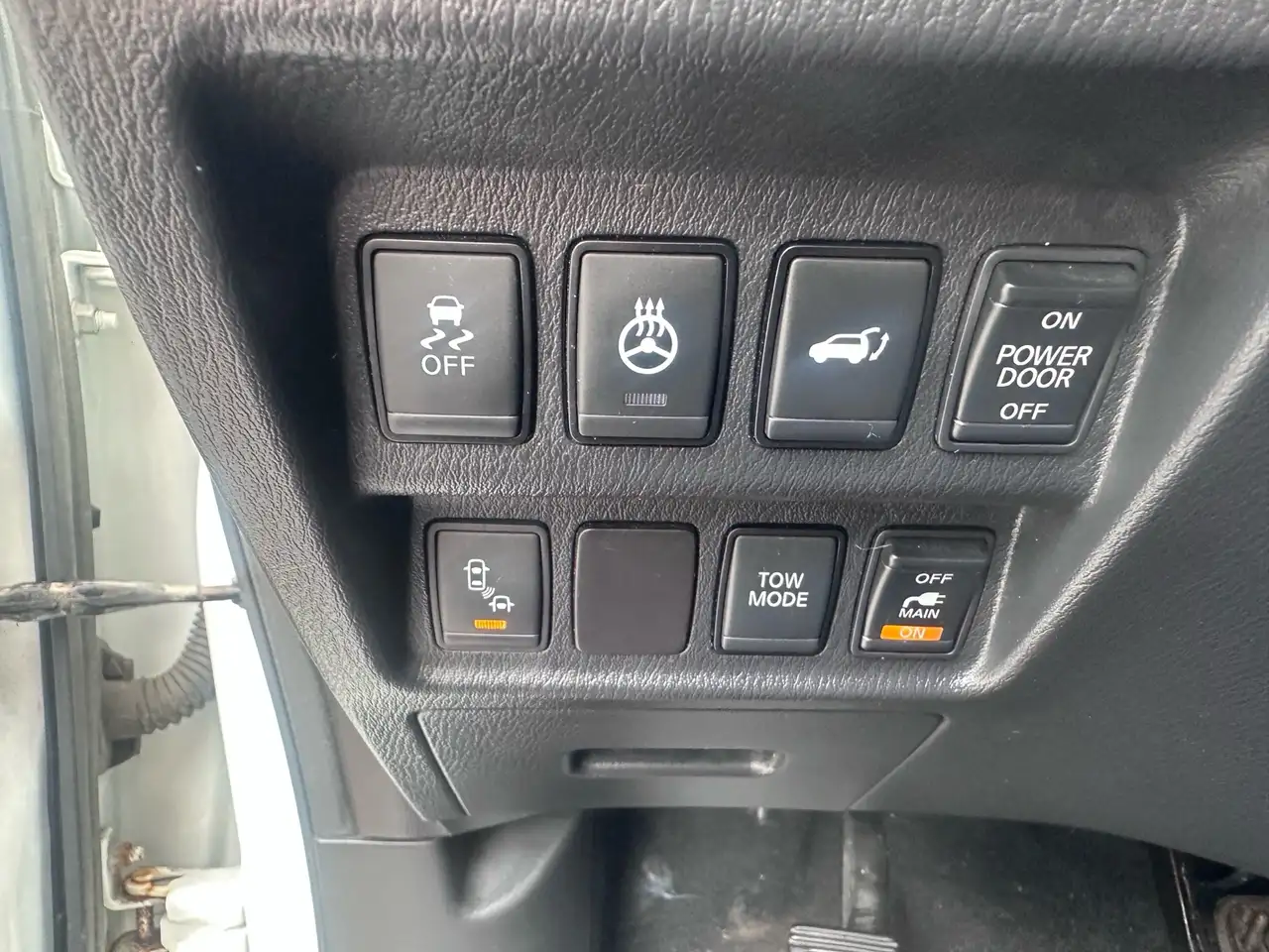 Nissan Pathfinder снимка Nissan Pathfinder