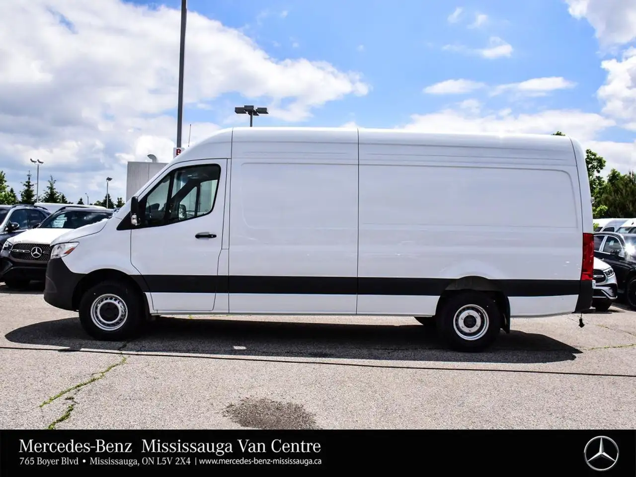 Mercedes-Benz Sprinter photo Mercedes-Benz Sprinter