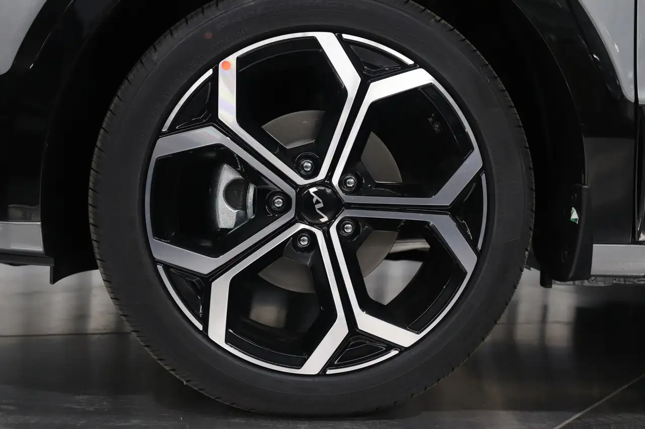 Kia Niro снимка Kia Niro