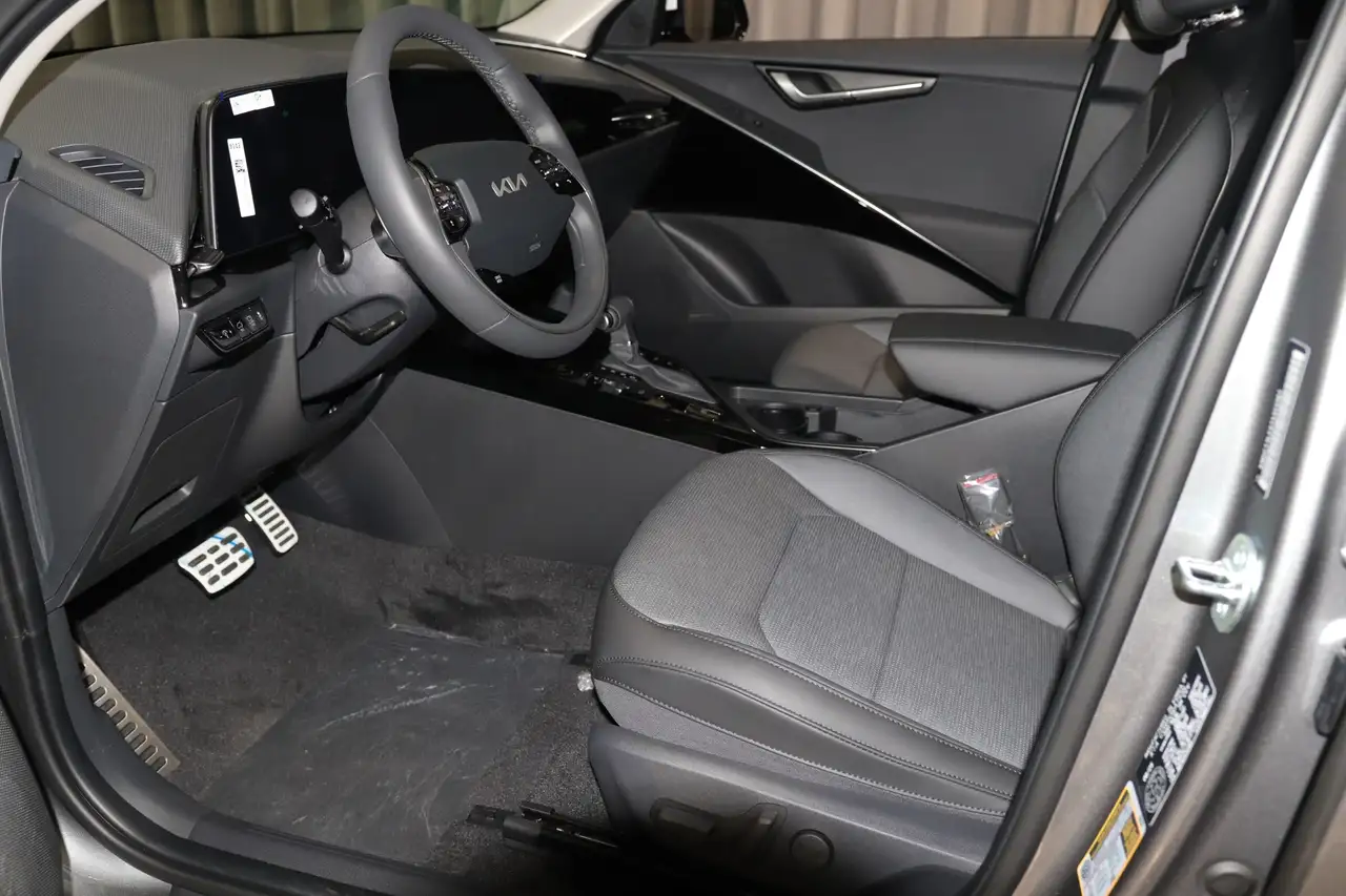 Kia Niro снимка Kia Niro