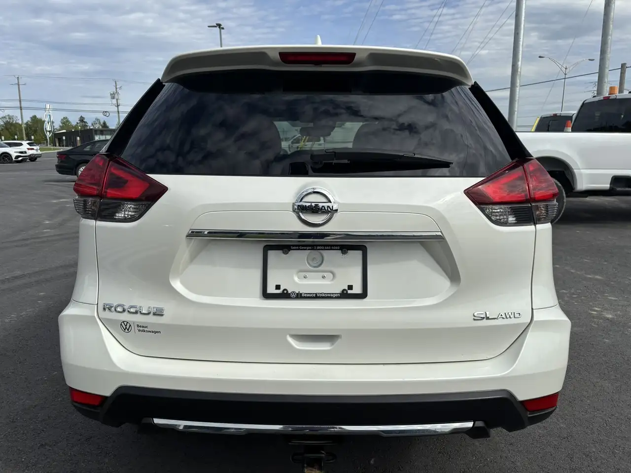 Nissan Rogue снимка Nissan Rogue