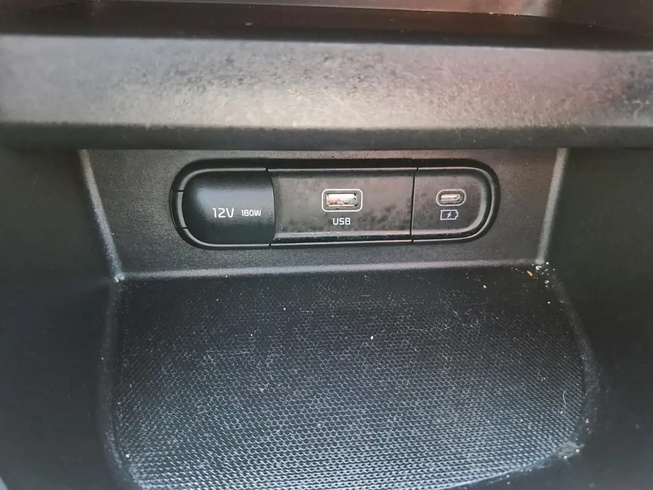 Kia Seltos photo Kia Seltos