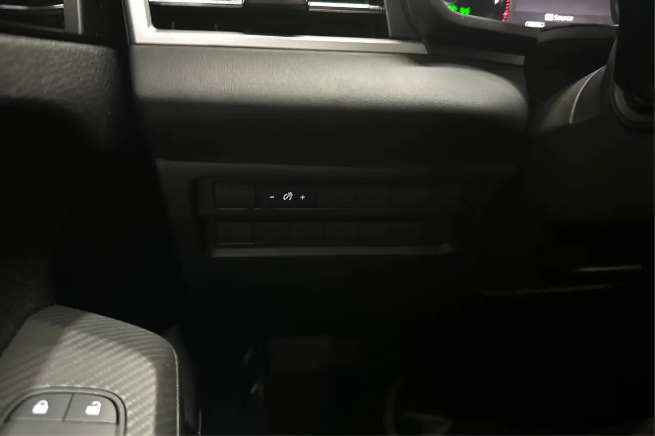 Mitsubishi Outlander снимка Mitsubishi Outlander