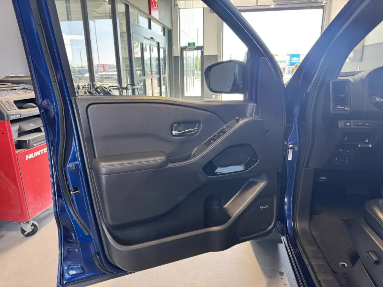 Nissan Frontier снимка Nissan Frontier