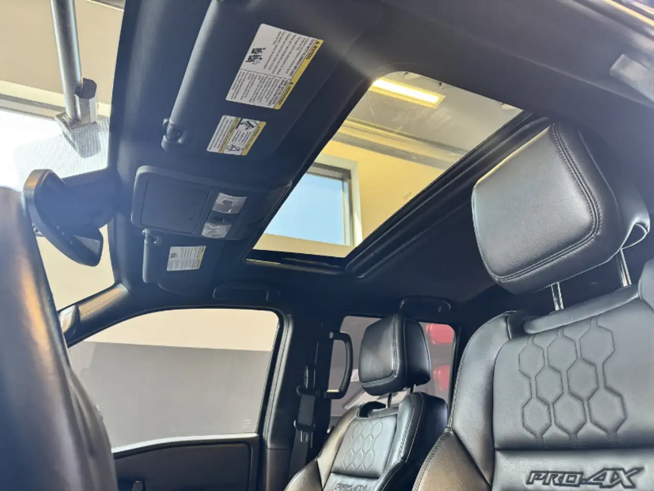 Nissan Frontier снимка Nissan Frontier