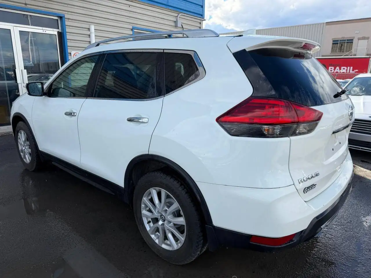 Nissan Rogue снимка Nissan Rogue