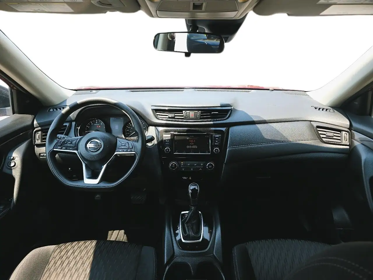 Nissan Rogue fotografie Nissan Rogue