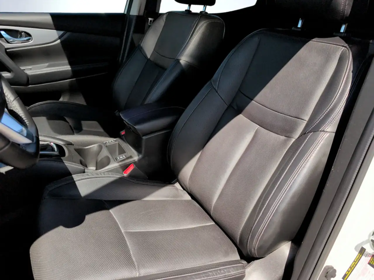 Nissan Qashqai снимка Nissan Qashqai
