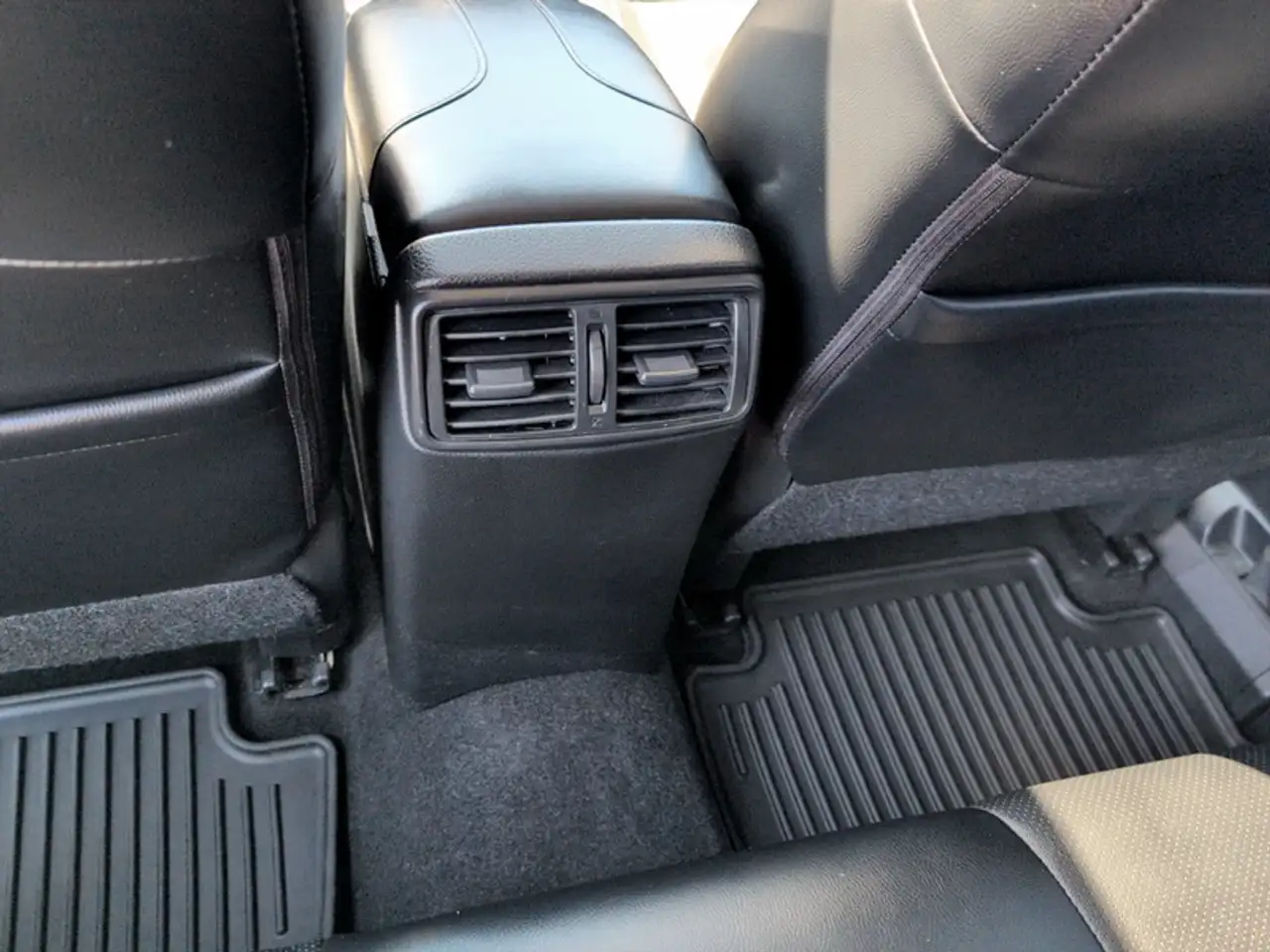 Nissan Qashqai снимка Nissan Qashqai