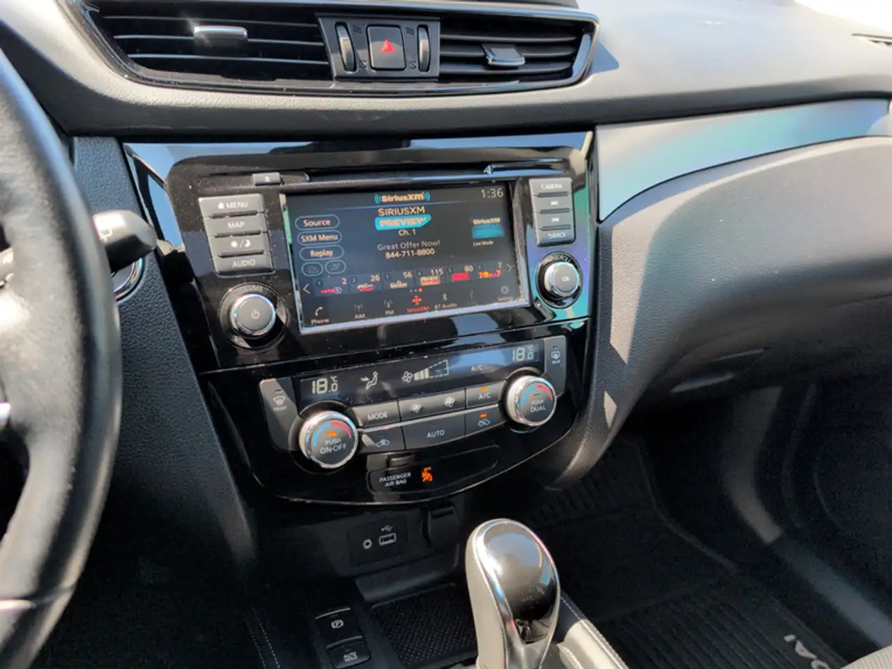 Nissan Qashqai снимка Nissan Qashqai