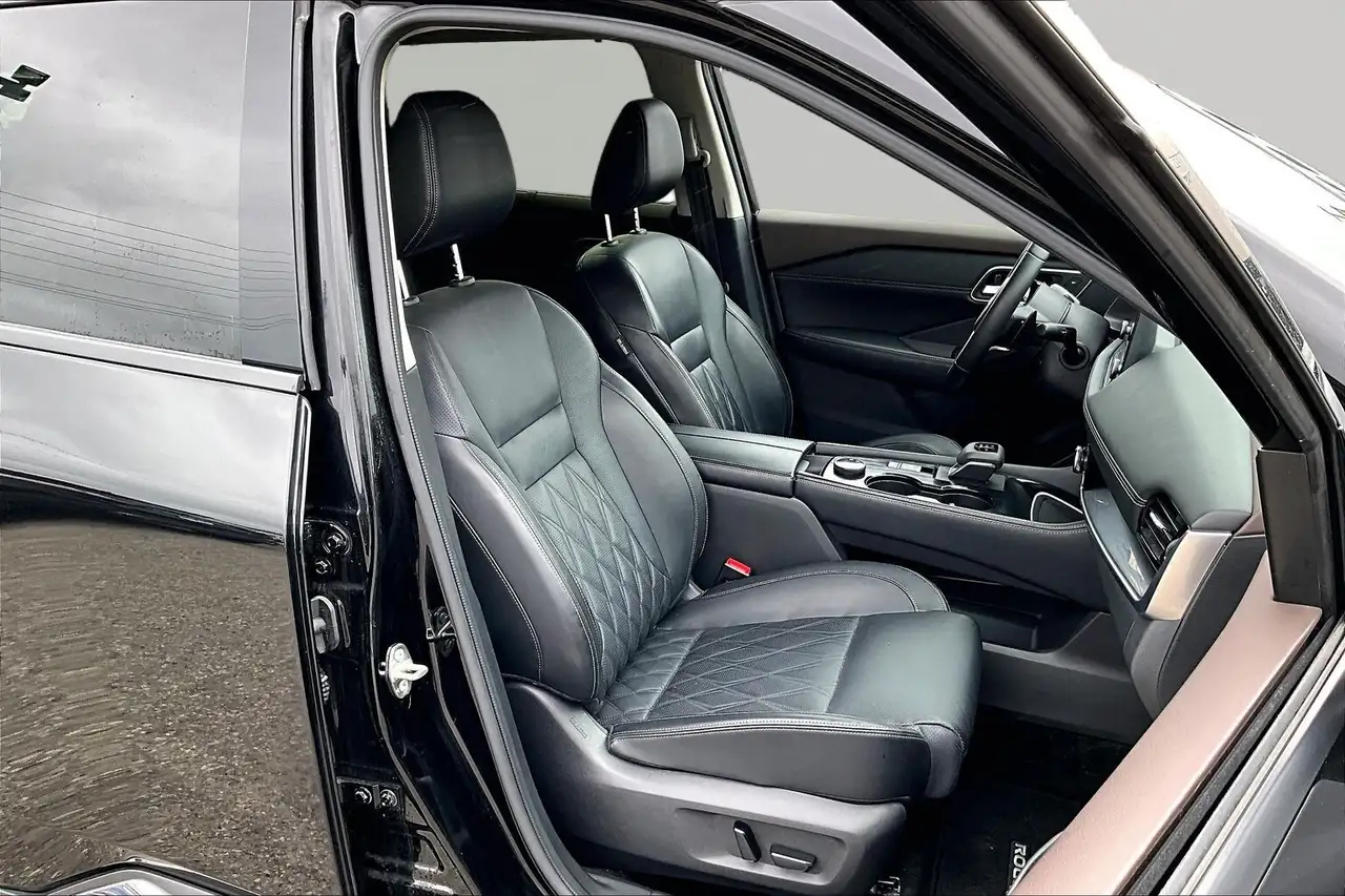 Nissan Rogue photo Nissan Rogue