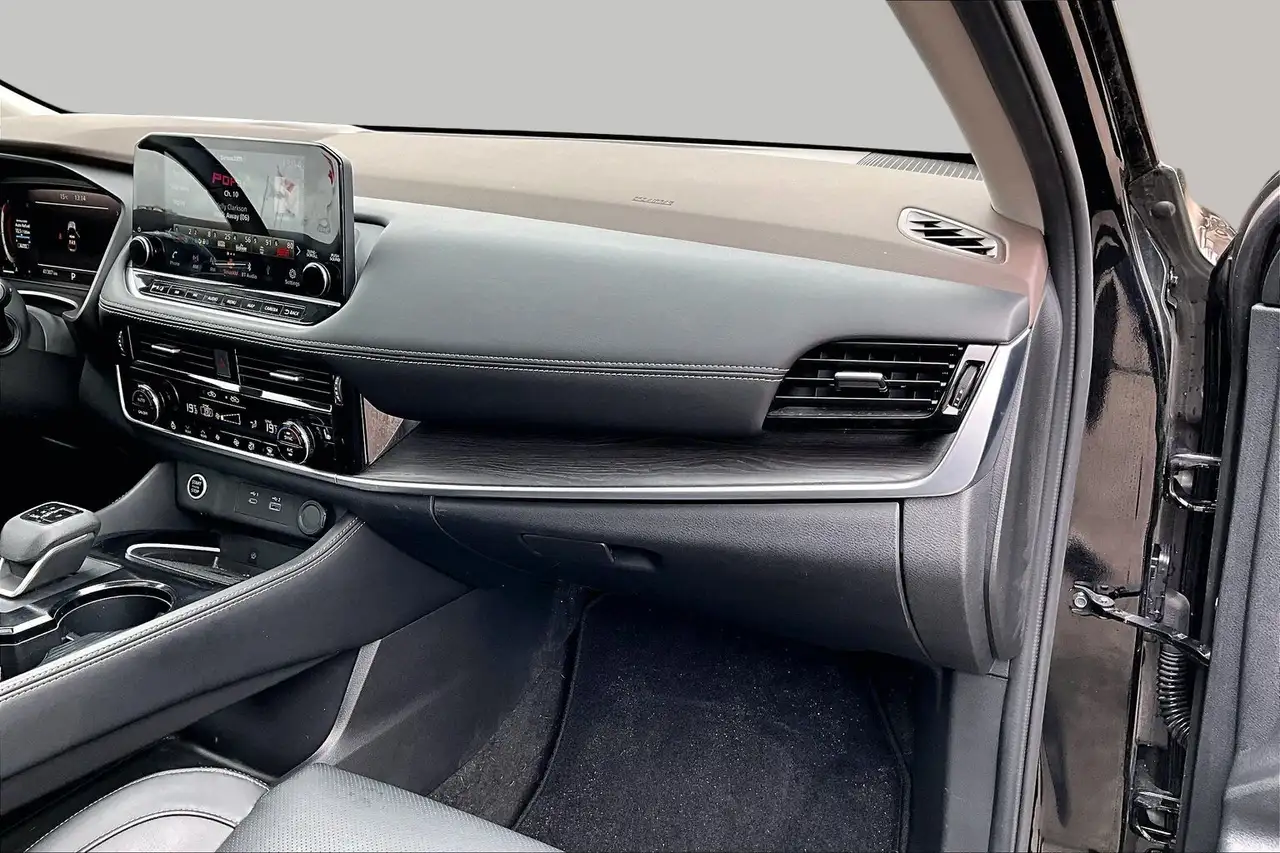 Nissan Rogue photo Nissan Rogue