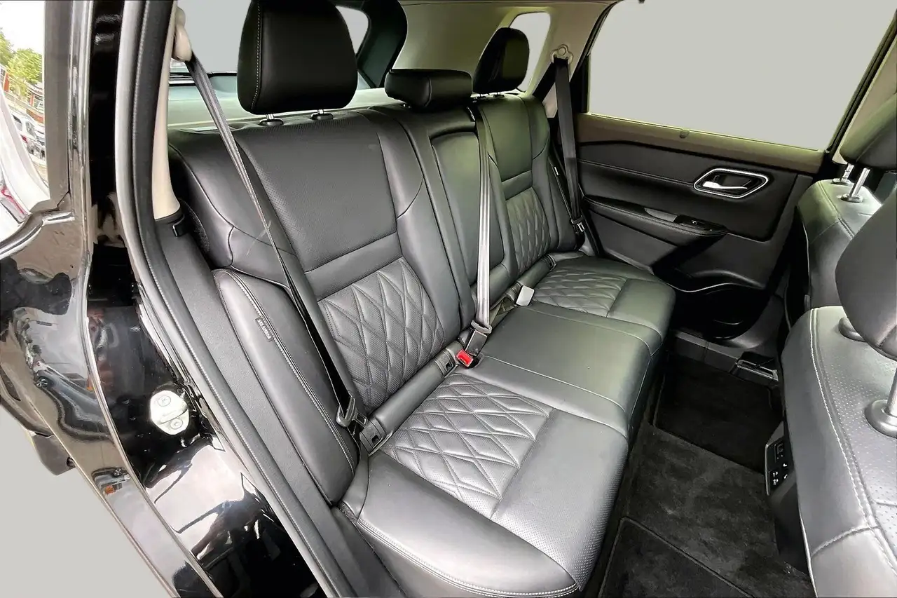 Nissan Rogue photo Nissan Rogue