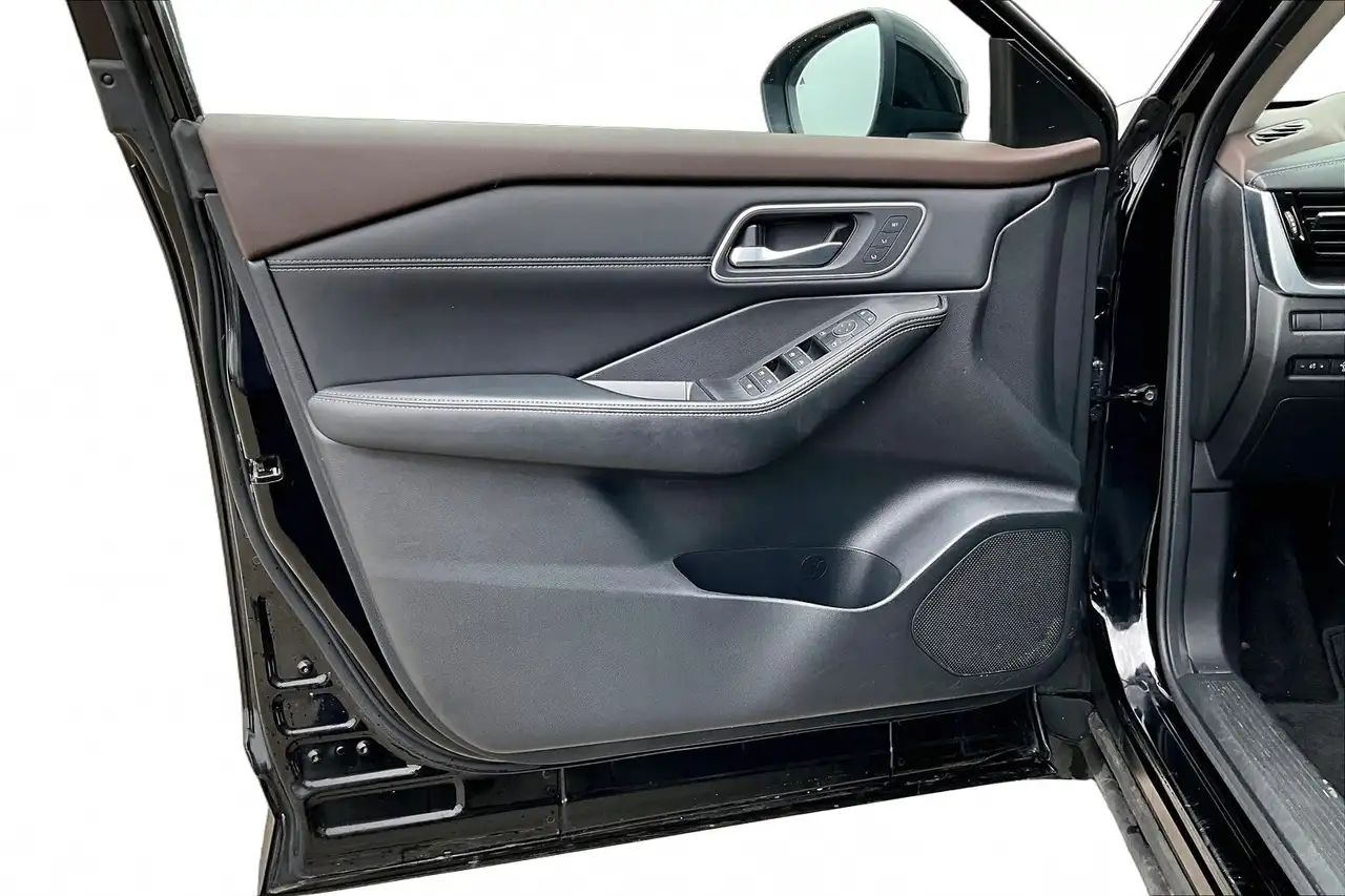 Nissan Rogue photo Nissan Rogue