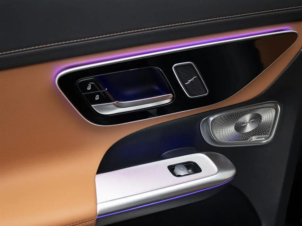 Mercedes-Benz GLC photo Mercedes-Benz GLC
