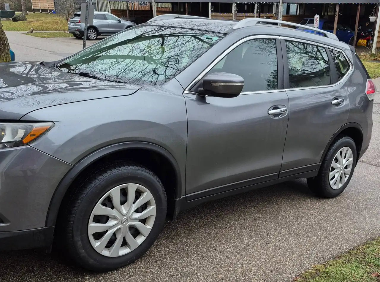 Nissan Rogue снимка Nissan Rogue