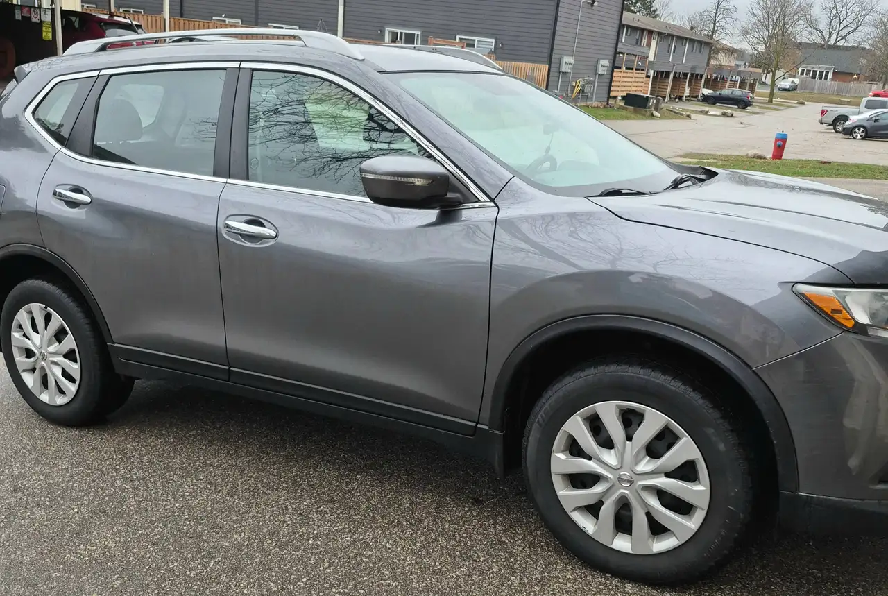 Nissan Rogue снимка Nissan Rogue