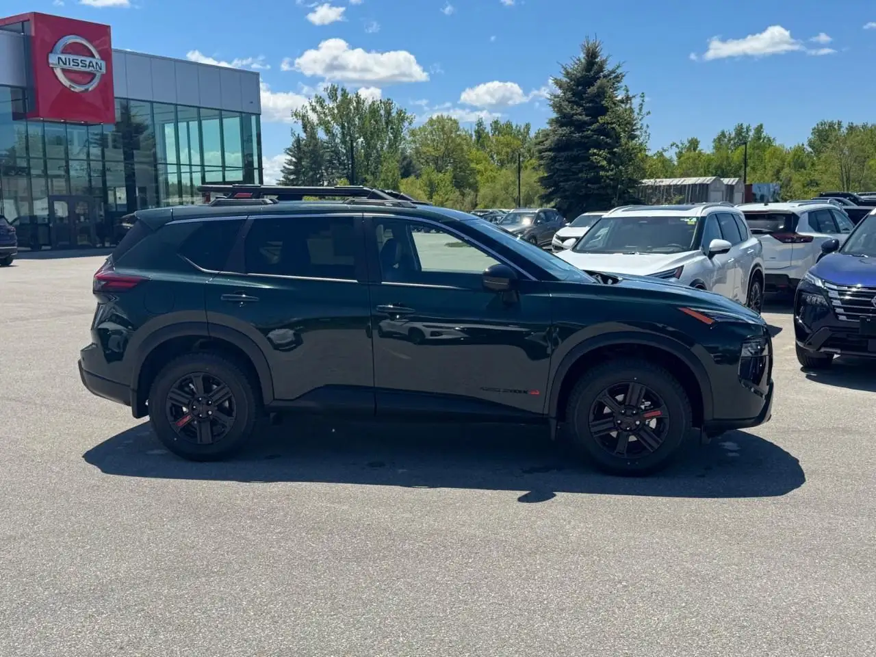Nissan Rogue снимка Nissan Rogue
