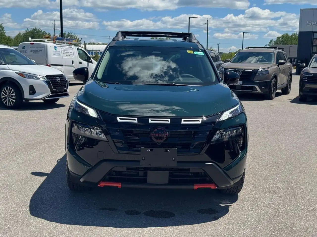 Nissan Rogue снимка Nissan Rogue